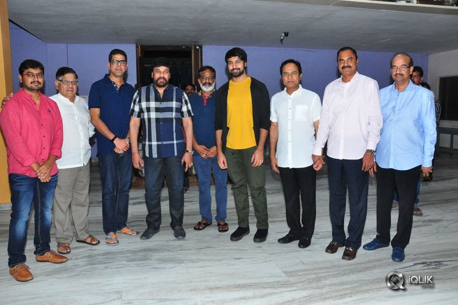 Megastar-Chiranjeevi-Watched-Special-Screening-of-Vijetha